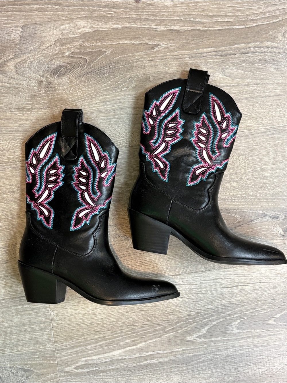 Black Western Embroidered Mid-Calf Boots - Stylish Women's Cowgirl Boot 5.5